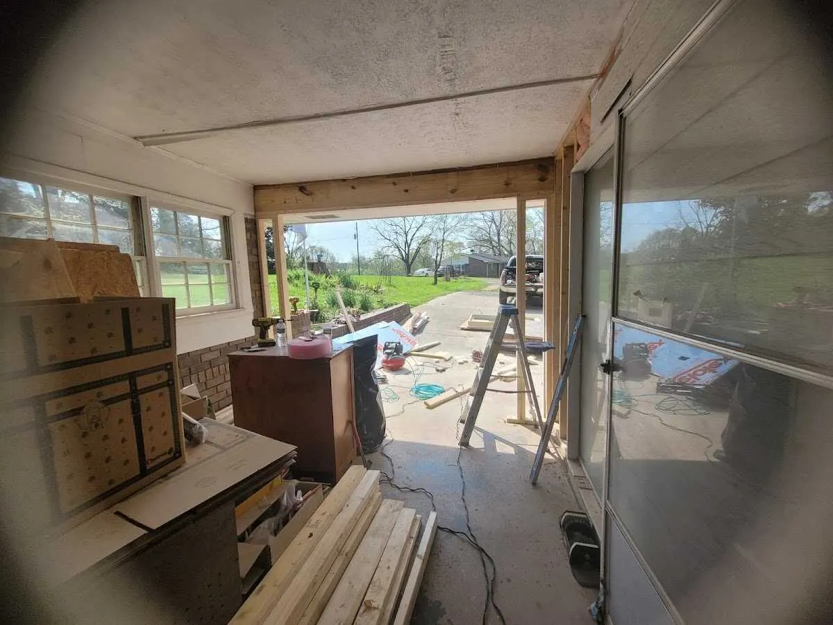 Air movers and dehumidifier for Drying & Dehumidification in Fairburn